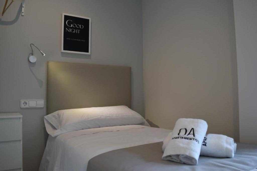 Apartamentos Ordesa Ainsa Ruang foto